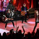 ARCHIVO - Los Rolling Stones durante su presentación para celebrar el lanzamiento de su nuevo album, Hackney Diamonds, el 19 de octubre de 2023, en Nueva York. Los Rolling Stones anunciaron el jueves 23 de mayo de 2024 que cerrarían su gira norteamericana Hackney Diamonds tocando en el Thunder Ridge Nature Arena en Ridgedale, Missouri. (Foto Evan Agostini/Invision/AP, archivo)