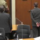 El particular mensaje que Derek Chauvin se escribió en la mano antes de escuchar el veredicto que lo declaró culpable