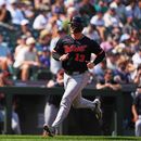 Dillon Dingler, de los Tigres de Detroit, anota frente a los Marineros de Seattle el jueves 6 de agosto de 2026 (AP Foto/Lindsey Wasson)
