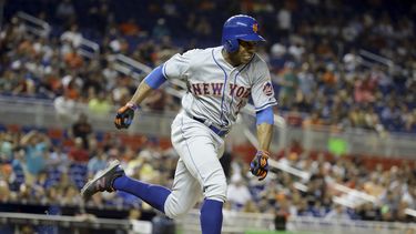 Mets vencen 5-2 a Marlins para otro paso por wildcard