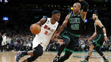 Multan a Horford, de Celtics, por golpe a Wagner, del Magic