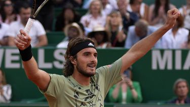 Tsitsipas vence a Zverev y pasa a final de Montecarlo