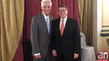democrata, charlie crist viaja a cuba y se reune con bruno rodriguez