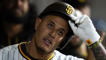 Padres superan 2-1 a Marlins con dos bambinazos de Machado
