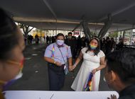 ceremonia masiva de bodas igualitarias en capital mexicana