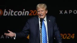 Donald Trump habla en la Conferencia Bitcoin, el 27 de julio de 2024, en Nashville, Tennessee. (AP Foto/Mark Humphrey, Archivo)