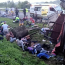 Mueren 10 cubanos en trágico accidente en la Costa de Chiapas; 17 más resultaron heridos