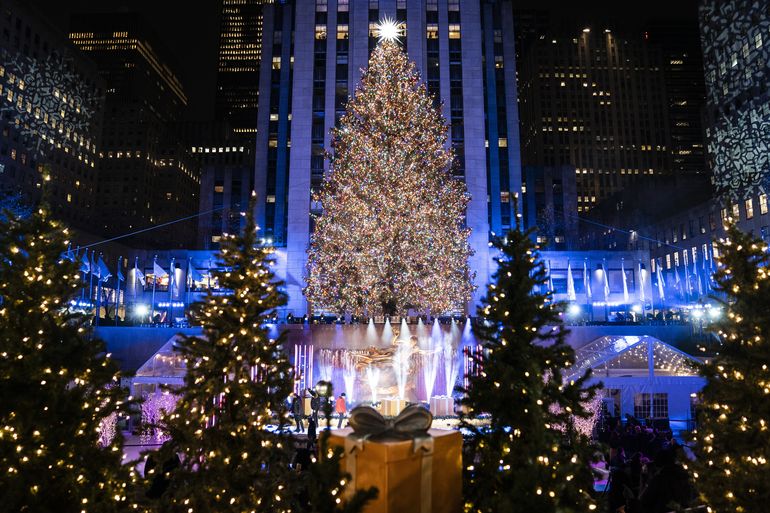 Encienden luces de árbol de Navidad del Rockefeller Center