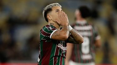 El venezolano Yeferson Soteldo, del Fluminense de Brasil, se lamenta durante un partido de la Copa Libertadores ante Independiente Rivadavía de Argentina, el martes 11 de agosto de 2026 (AP Foto/Bruna Prado)
