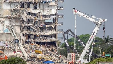 se recuperaron otros 2 cadaveres de escombros en champlain tower; suman 22 decesos confirmados