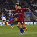 El delantero colombiano Luis Díaz (23) de Liverpool durante el partido contra Leicester en la Liga Premier, el lunes 15 de mayo de 2023, en Leicester, el lunes 15 de mayo de 2023. (Tim Goode/PA vía AP)
