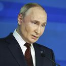 El presidente ruso, Vladímir Putin, habla en una reunión con expertos en política exterior en el Valdai Discussion Club del balneario de Sochi, en el mar Negro, Rusia, el jueves 7 de noviembre de 2024. (Maxim Shipenkov/Pool Foto vía AP)