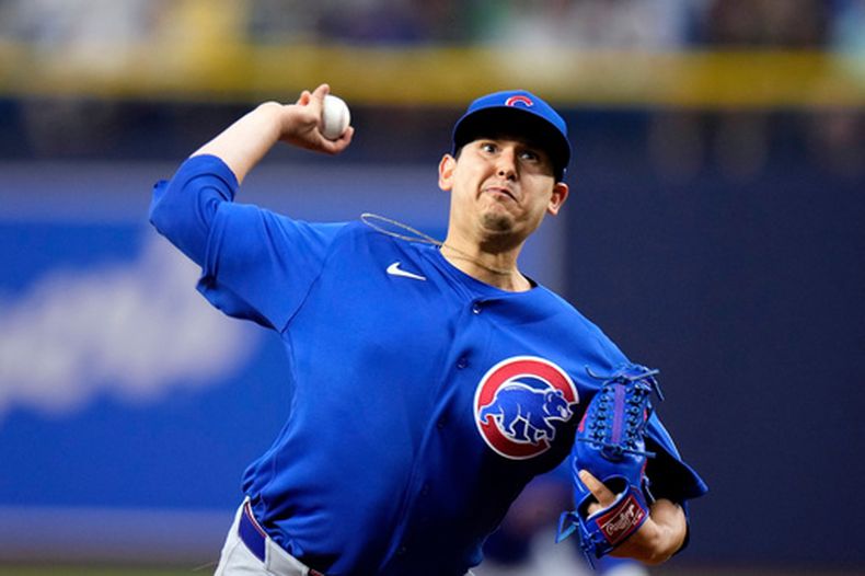 El mexicano Javier Assad, de los Cachorros de Chicago, lanza ante los Rays de Tampa Bay en su apertura del martes 7 de abril de 2026 (AP Foto/Chris OMeara)