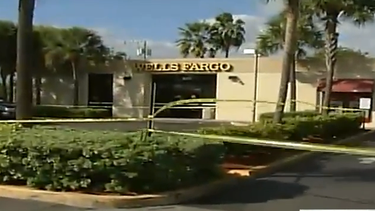 americateve | Han matado a una persona en un asalto a un banco Wells Fargo.
