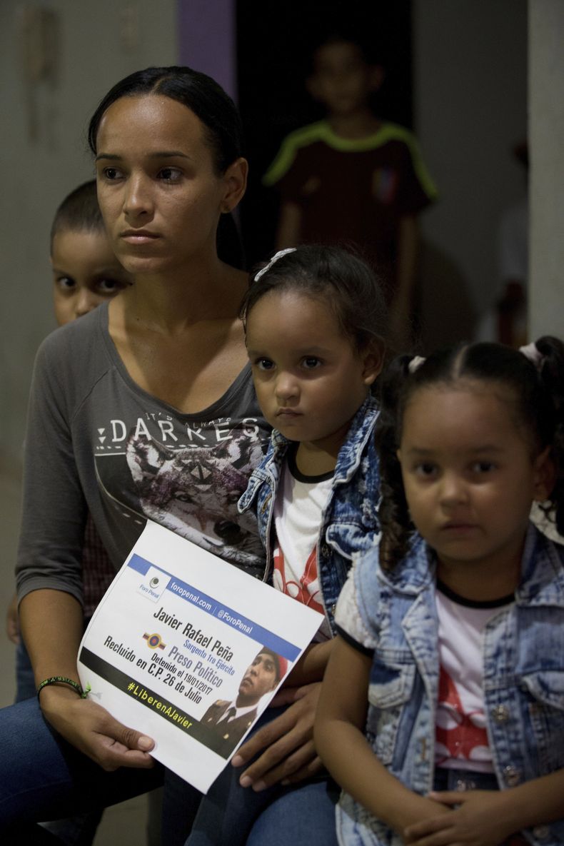 AMS-GEN_VENEZUELA-CRISIS_EN_CUARTELES-0.jpg