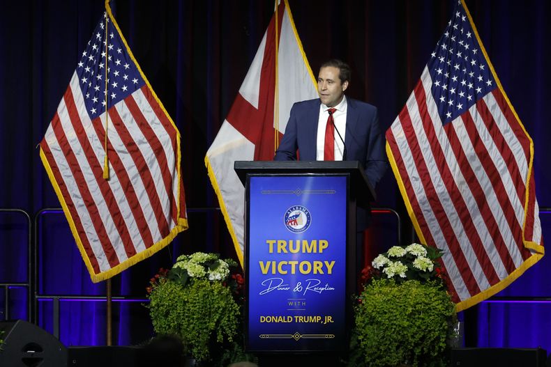 El dirigente del Partido Republicano en Alabama John Wahl en un evento en honor al presidente Donald Trump en Birmingham, Alabama el 3 de abril del 2025. (AP foto/Butch Dill)