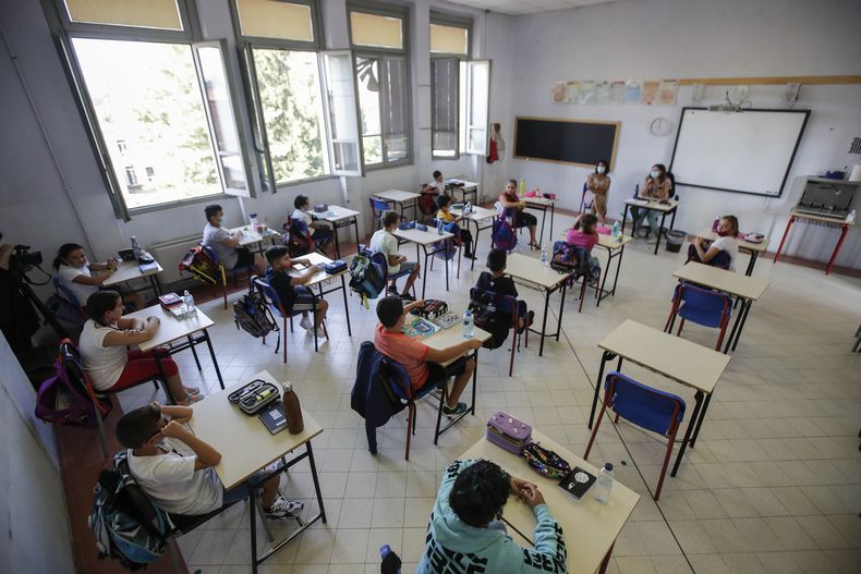 REP-GEN_CORONAVIRUS_ITALIA-ESCUELAS-0.jpg