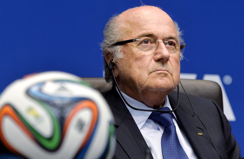La foto del viernes 21 de marzo de 2014 muestra all presidente de la FIFA Joseph Blatter durante una conferencia de prensa en Zurich, Suiza. El lunes 24, el alcalde de Porto Alegre advirti&oacute; que la ciudad no podr&aacute; organizar el Mundial si no s