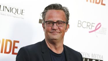 ARCHIVO - Matthew Perry asiste al estreno de Ride en Los Ángeles el 28 de abril de 2015. (Foto Rich Fury/Invision/AP, archivo)