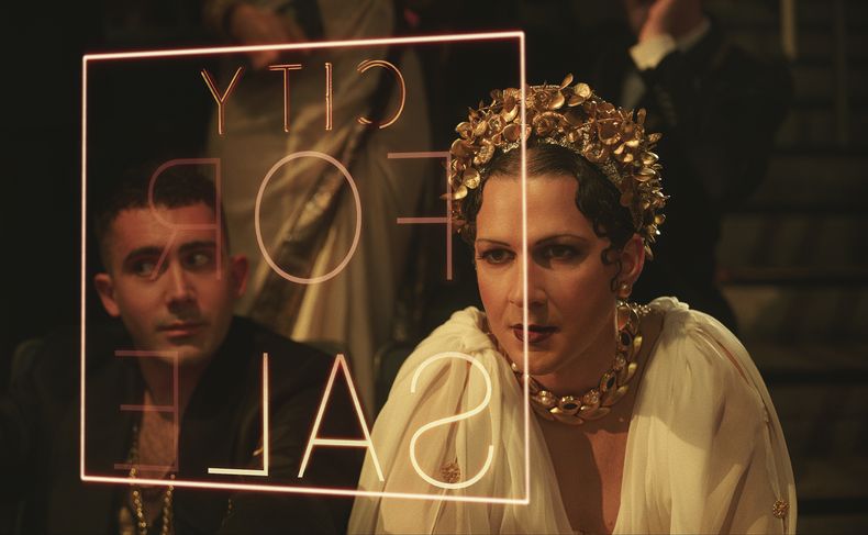 Esta imagen proporcionada por Lionsgate muestra a Shia LaBeouf, como Clodio Pulcher, en una escena de Megalopolis. (Lionsgate vía AP)