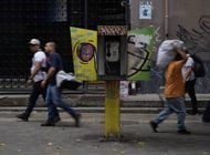 venezuela rompe con modelo socialista con venta de acciones