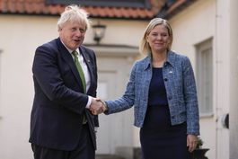 Gran Bretaña promete defender a Suecia en caso de ataque