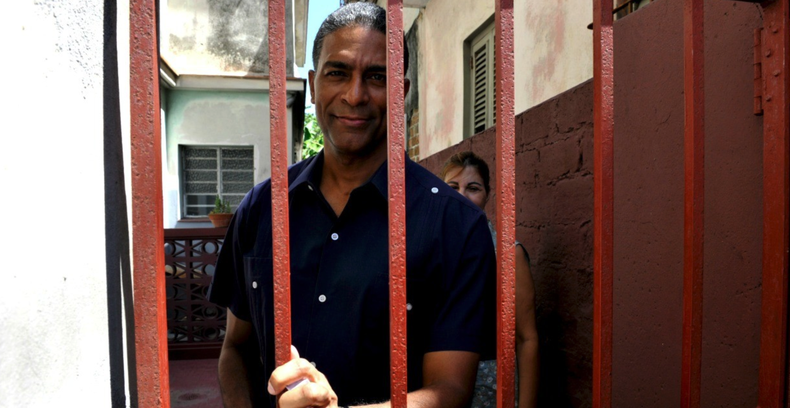Oscar Elías Biscet.png