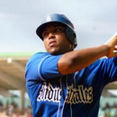 Se fuga astro de Industriales, Yasmani Tomás