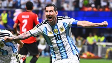 El argentino Lionel Messi celebra tras anotar en el encuentro ante Egipto en los octavos de final de la Copa Mundial el martes 7 de julio del 2026. (AP Foto)