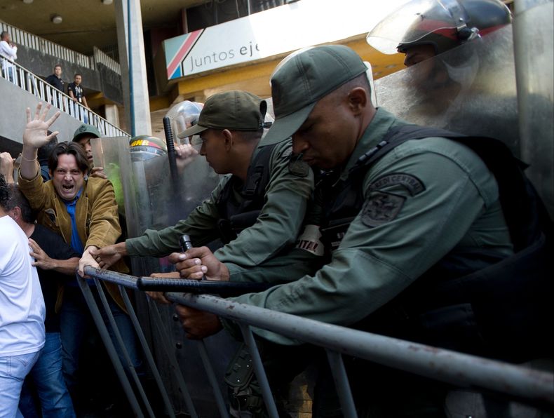 AMS-GEN_VENEZUELA-PROTESTA-3.jpg