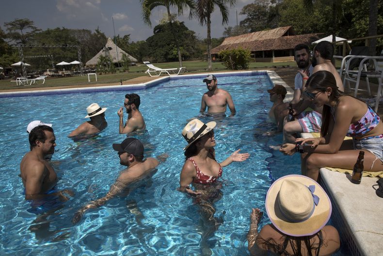 REP-GEN_VENEZUELA-BODA_FASTUOSA-0.jpg