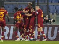 oliveira debuta con gol y la roma vence 1-0 a cagliari