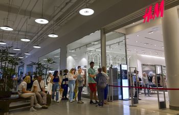 H&M e IKEA rematan su inventario para irse de Rusia