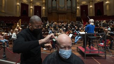 Holanda mitiga las restricciones por el coronavirus