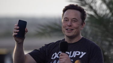 Estos serán los primeros celulares en tener Starlink, el internet satelital de Elon Musk