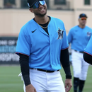 Sale a la luz cuánto pagan los Marlins por los cubanos Yuli Gourriel y José Iglesias