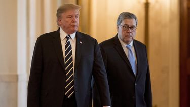 Trump ordena cooperar para “investigar a investigadores”