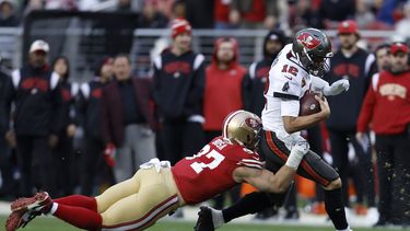 NFL sopesa expulsiones por rudeza contra el quarterback