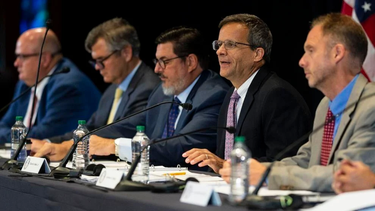 la junta advierte que la medida que propone recortar la deuda de la aee es inconsistente con el plan fiscal