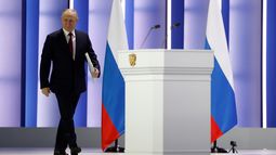 putin critica a occidente en discurso de estado de la nacion