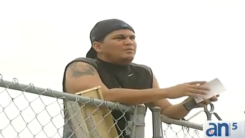 Sigue la intensa búsqueda de dos mujeres que asaltaron a mano armada una casa en el noroeste de Miami y aterrorizaron a sus residentes.