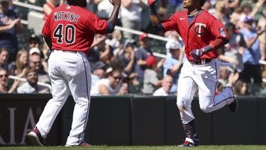 Jonrón de Polanco da triunfo a Mellizos sobre Atléticos