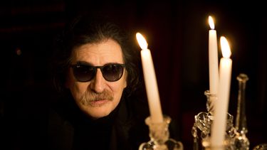charly garcia es internado por gastroenteritis