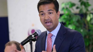 carlos curbelo teme que eliminar ley de ajuste cubano desate exodo masivo