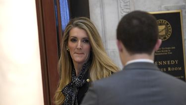 McConnell ve “muy cerca” el paquete de rescate por el virus