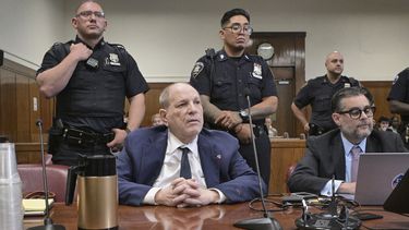 Harvey Weinstein comparece ante el tribunal estatal en Manhattan para su nuevo juicio el martes 10 de junio de 2025 en Nueva York. (Curtis Means/Pool Photo via AP)