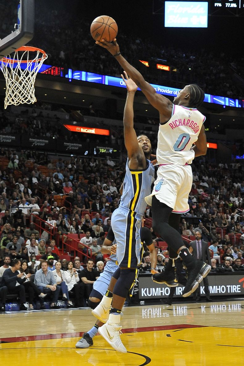 DEP-BAS_GRIZZLIES-HEAT-0.jpg