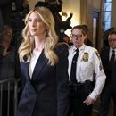 Ivanka Trump llega al tribunal en la ciudad de Nueva York donde se le sigue juicio a la Organización Trump, el 8 de noviembre de 2023. (Foto AP/Yuki Iwamura)