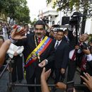 Maduro acusa de conspiración a diplomático de EEUU