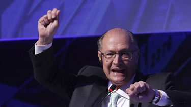 Brasil: Crece apoyo a candidato de derecha a la presidencia